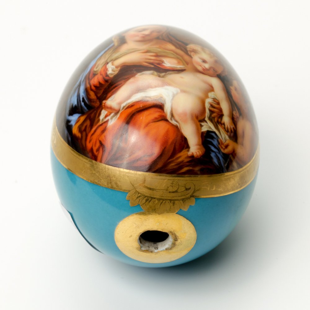 Russian porcelain easter egg. Signed Fedor Tarachkov. — image 2