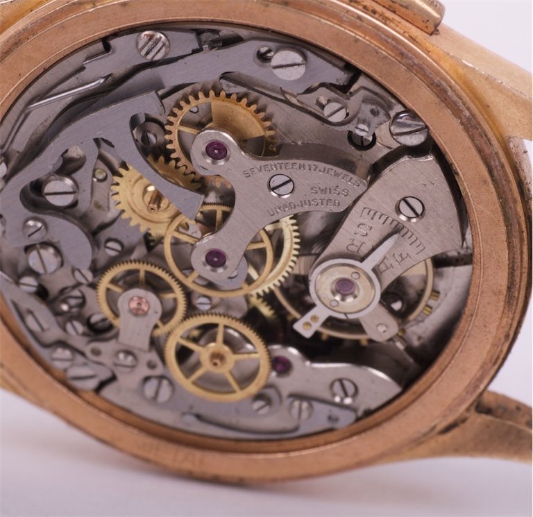 "Suisse" gold 18K mens wristwatch with chronograph. — image 4