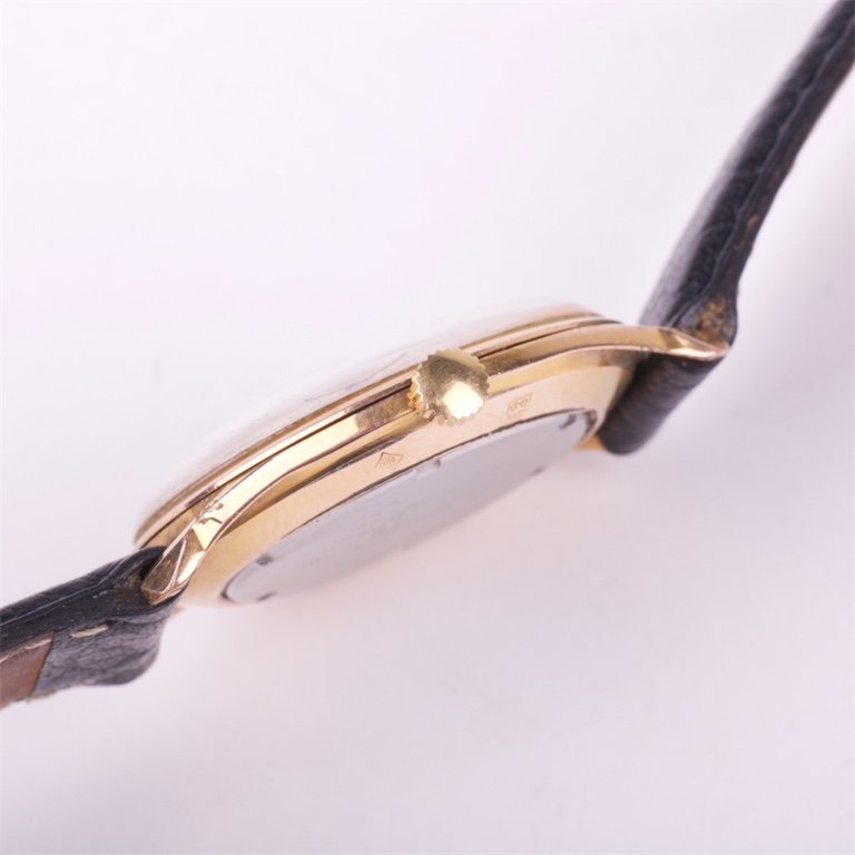 "Lip" metal mechanical mens wristwatch with calendar. — image 3