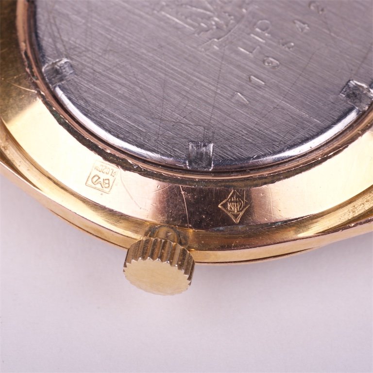 "Lip" metal mechanical mens wristwatch with calendar. — image 5