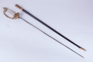 Unknown navy officer sword. — image 2