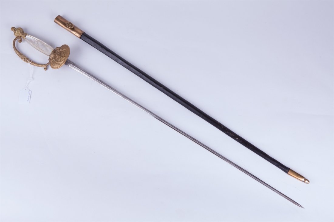 Unknown navy officer sword. — image 2
