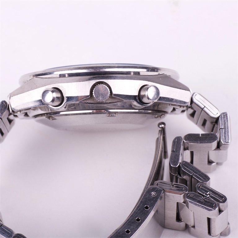 "Seiko" automatic chronograph mens wristwatch. — image 2