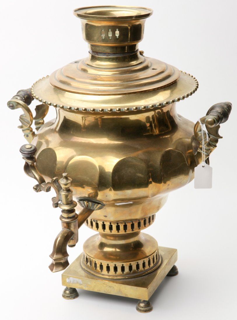 Russian imperial samovar. — image 1