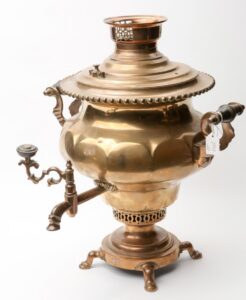 Russian imperial samovar. — image 1