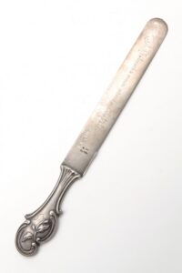 Russian imperial time paper knife. — image 2