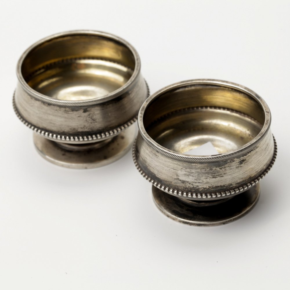 Russian silver pair salt cellars. — image 1