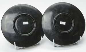 Two Russian lacquer plates. — image 2