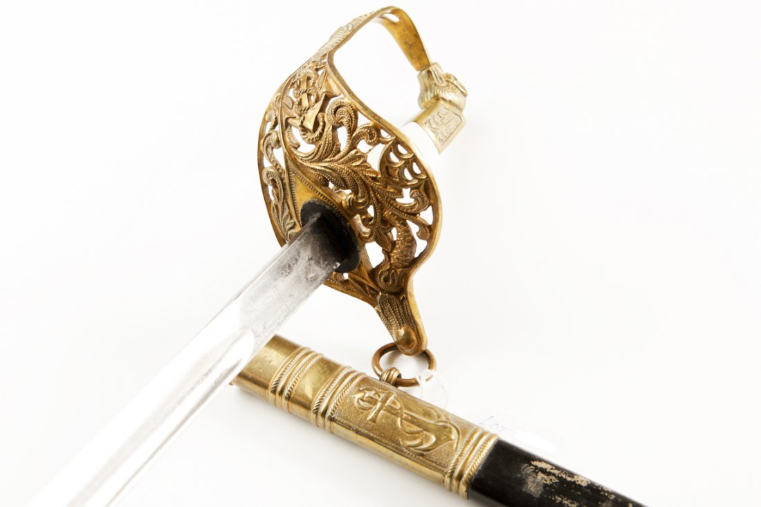 Argentinian navy sword with scabbard. — image 1