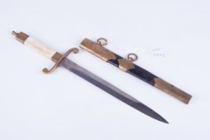 Unknow navy officer dagger. — image 1