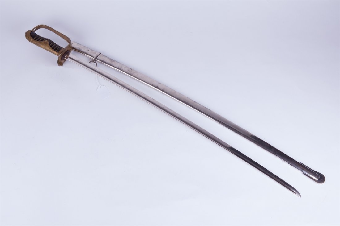 WWII Japanese Cavalry Sword Saber. — image 5