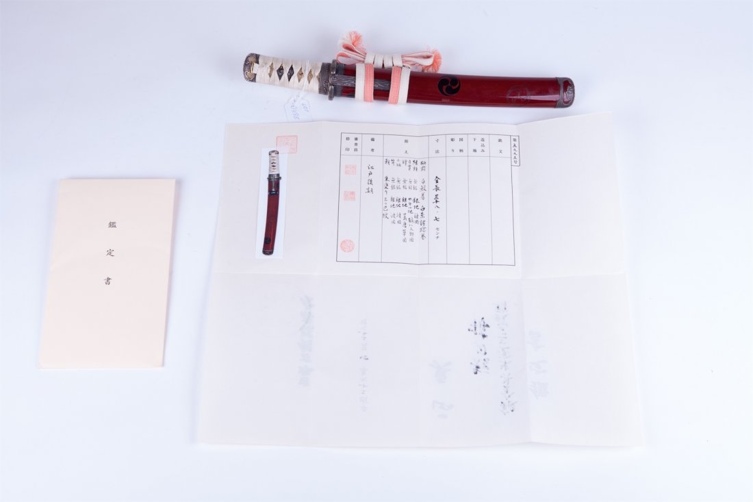 Tanto koshirae with silver fittings. — image 3