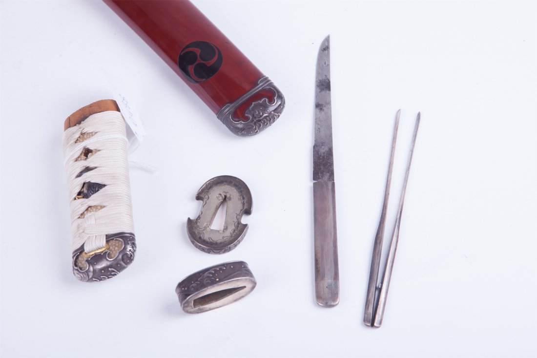 Tanto koshirae with silver fittings. — image 6
