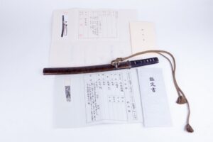 Tanto. Ubu nakago, hirazukuri, yorimune. — image 1