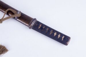 Tanto. Ubu nakago, hirazukuri, yorimune. — image 4
