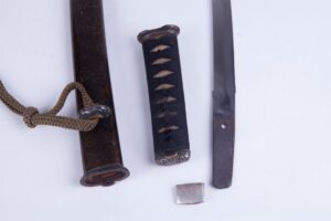 Tanto. Ubu nakago, hirazukuri, yorimune. — image 9