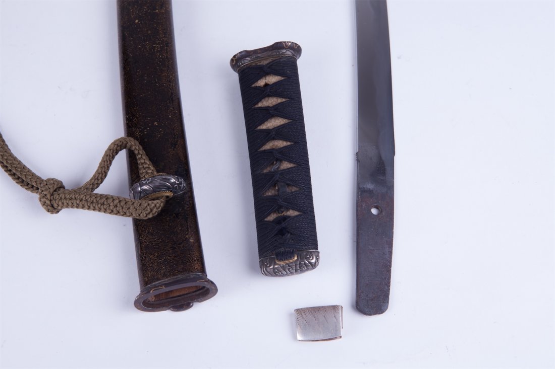 Tanto. Ubu nakago, hirazukuri, yorimune. — image 9