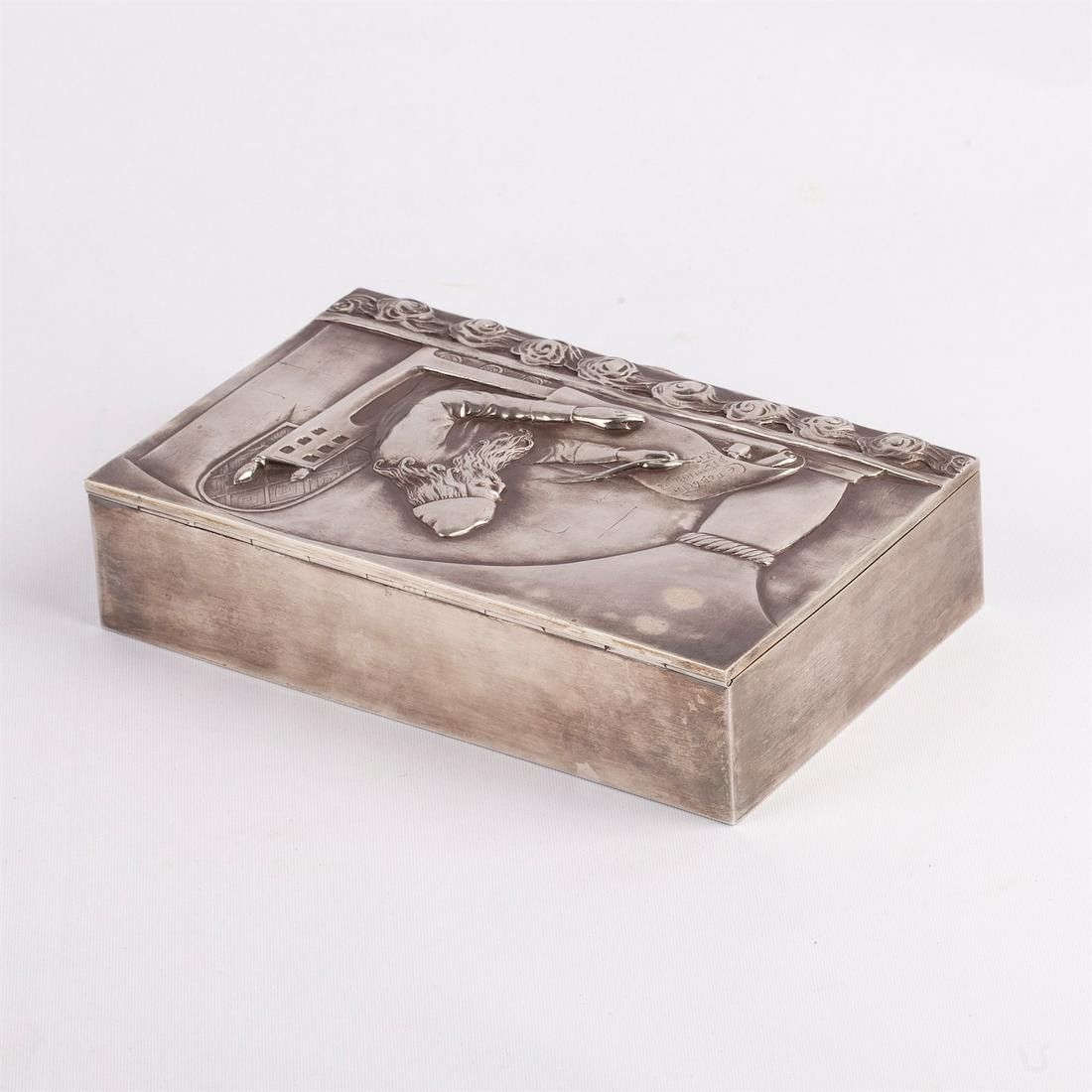 Russian silver-gilt and gem-set cigar box — image 3