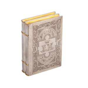 Russian silver-gilt and gem-set cigar box — image 1