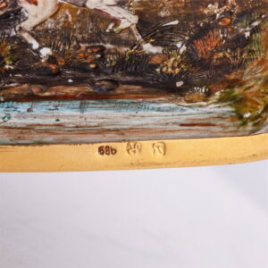 An unusual 14K gold and quartz casket — image 4