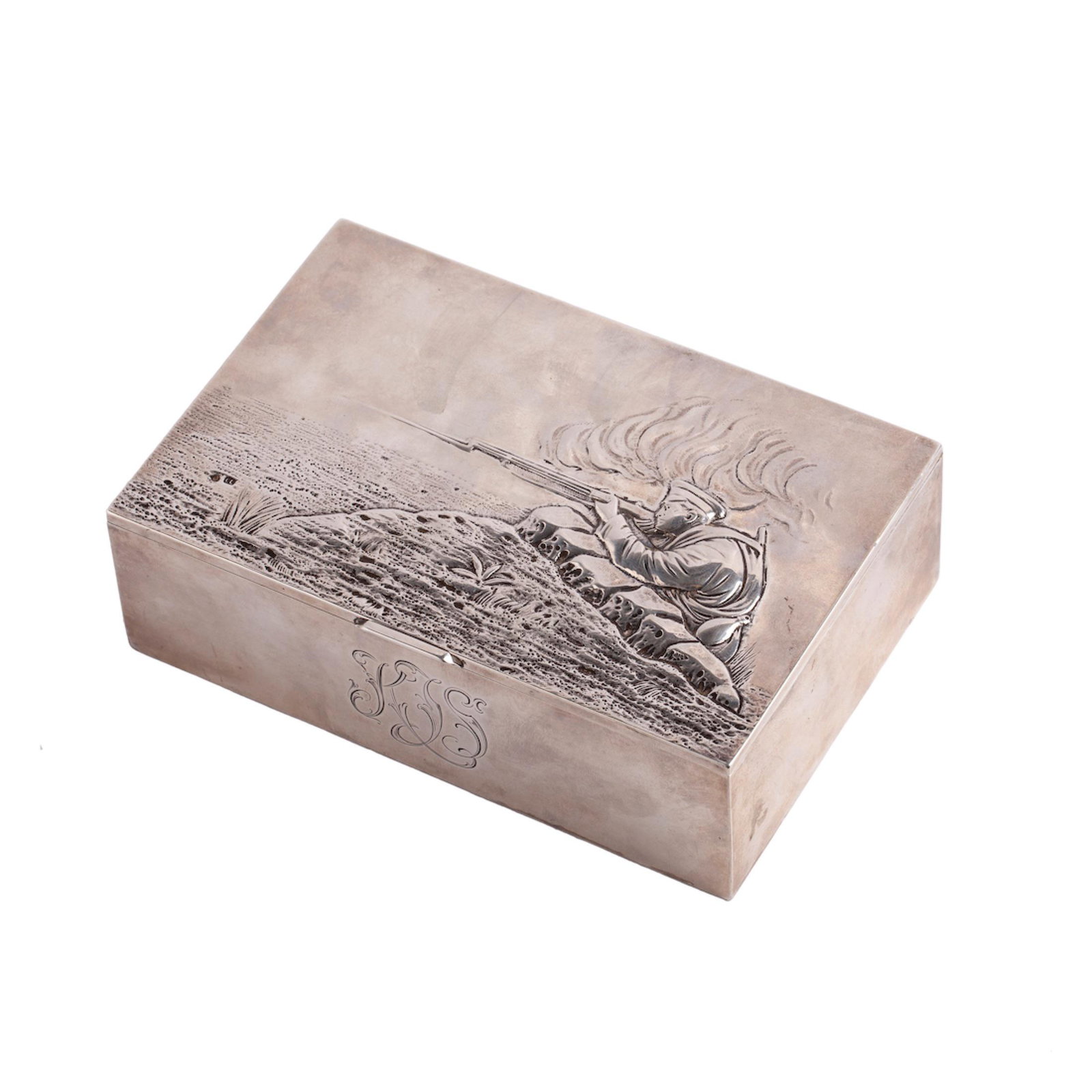 A Russian silver-gilt cigar box "Sniper" — image 1