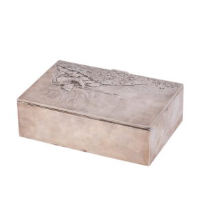 A Russian silver-gilt cigar box "Sniper" — image 4