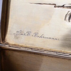 A Russian silver-gilt cigar box "Sniper" — image 7