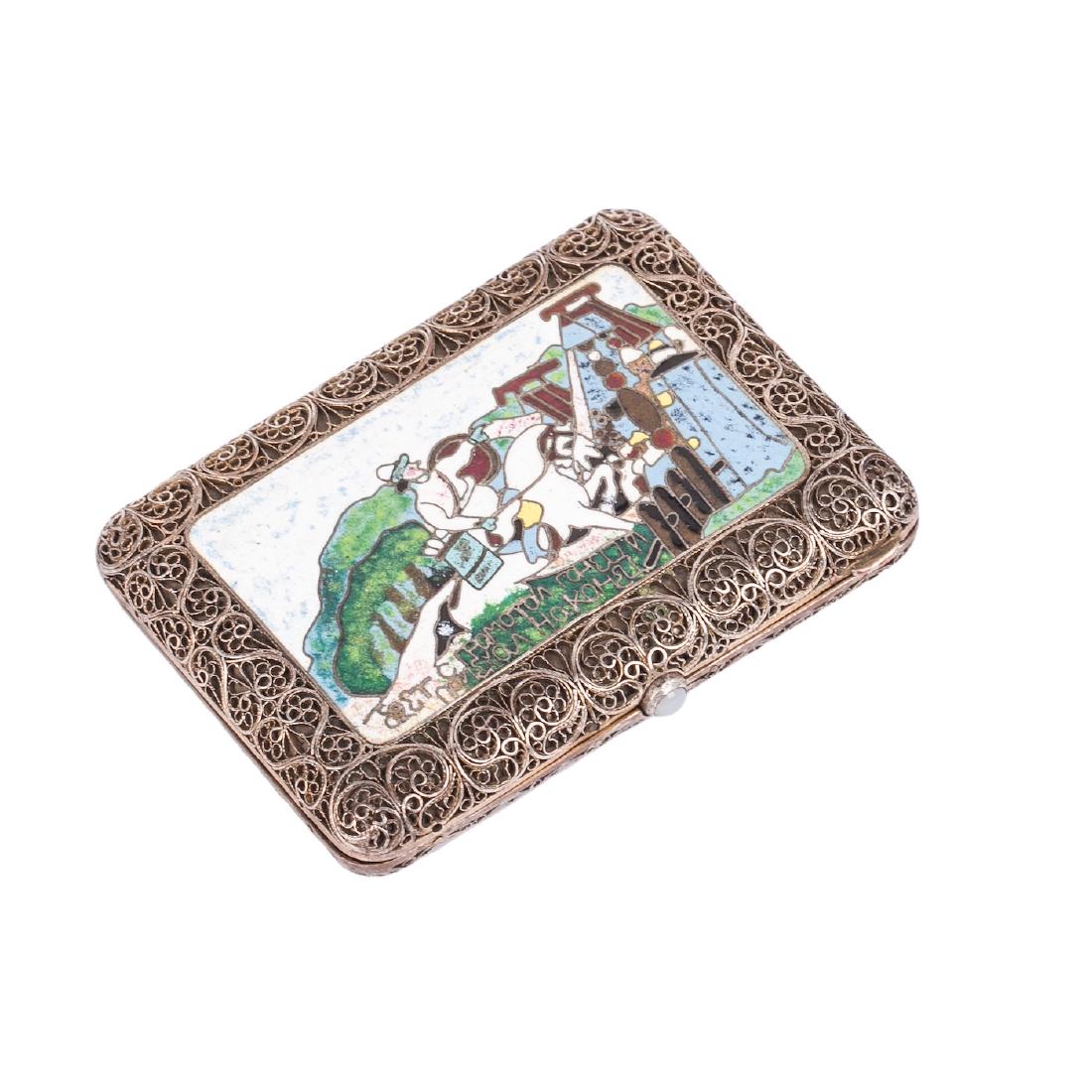 Cigarette case with a scene from story — image 1