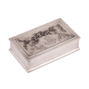 A Russian Art Nouveau silver cigar box — image 1