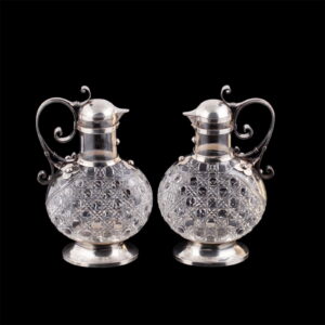 A pair of elegant Russian decanters — image 1