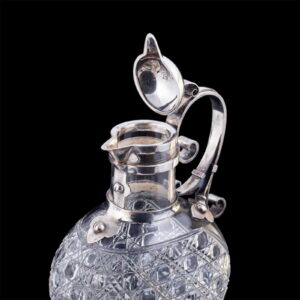 A pair of elegant Russian decanters — image 4
