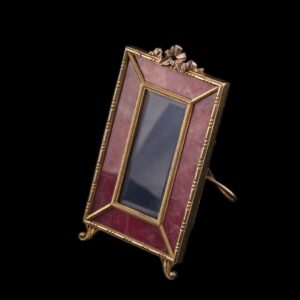 Elegant Faberge gold and rhodonite photo frame — image 1