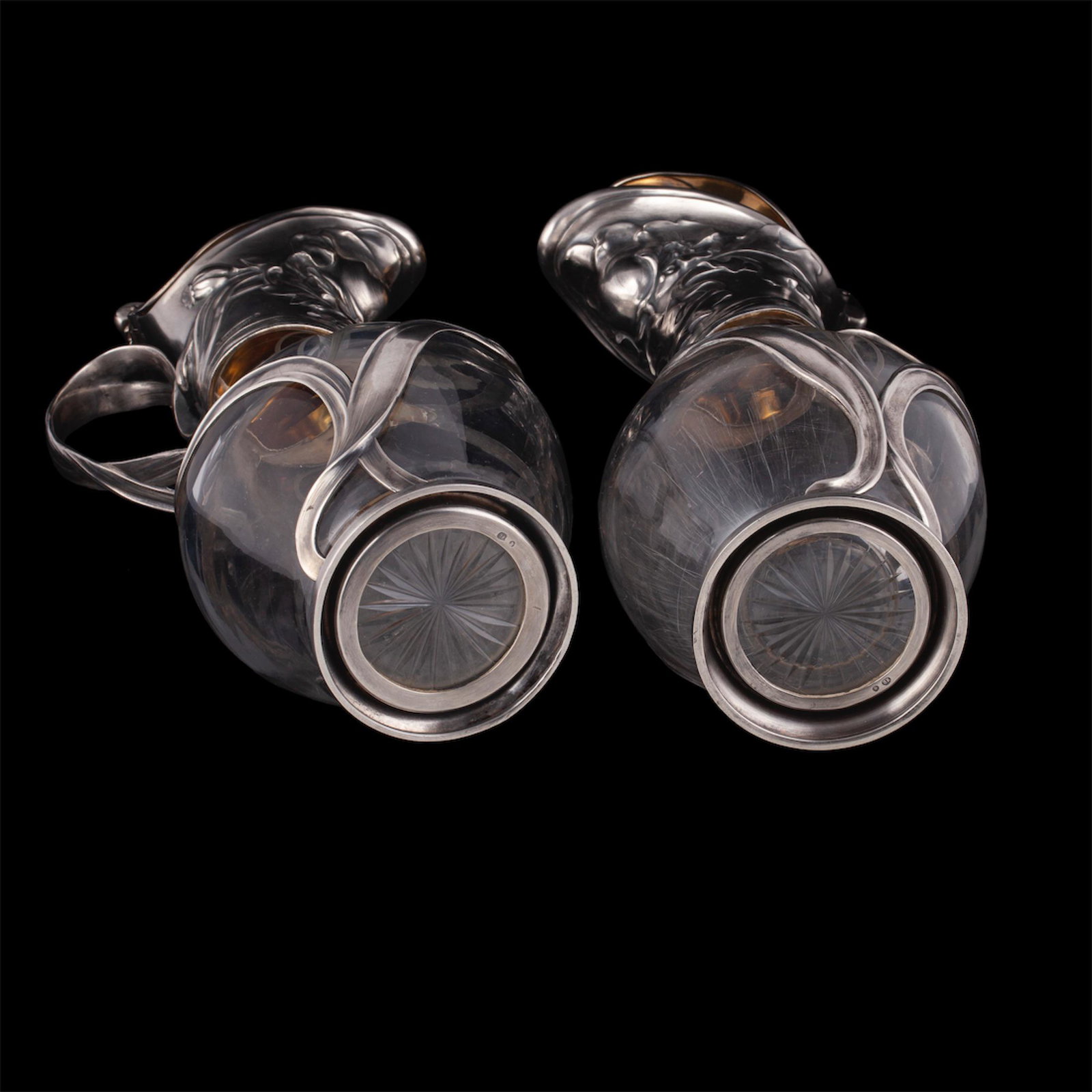 A pair of elegant Russian Art Nouveau decanters — image 9