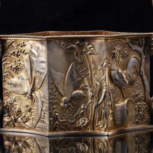 A decorative silver-gilt vase. Baccarat — image 4