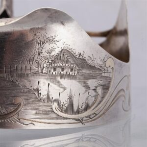 A Russian Art Nouveau style silver-gilt kovsh — image 2