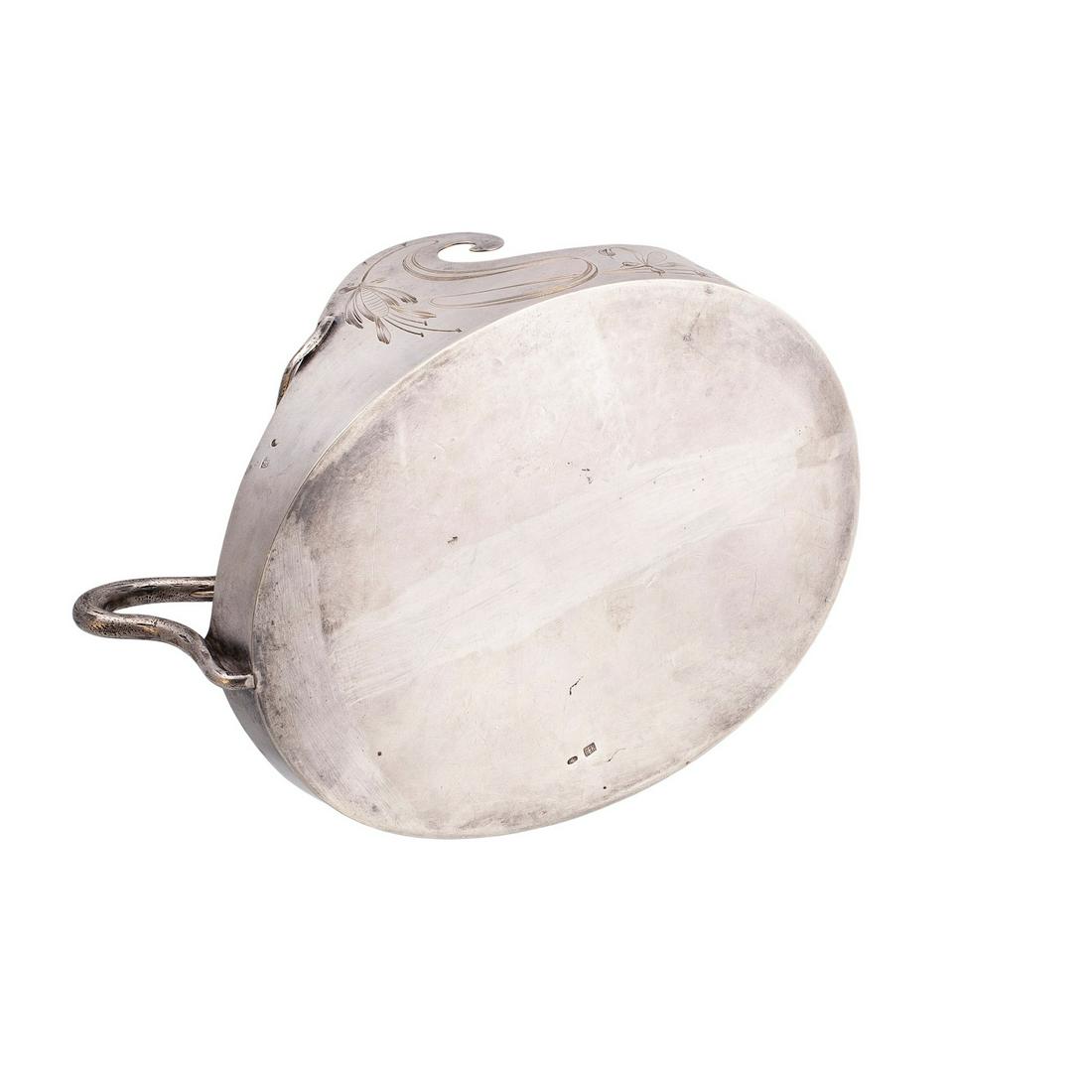 A Russian Art Nouveau style silver-gilt kovsh — image 6