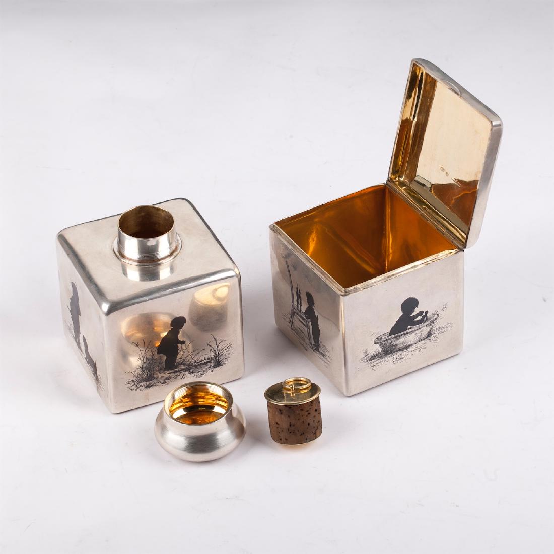 Extremely rare pair of tea caddies by Faberge — image 5