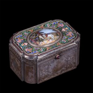Russian silver en plein enamel casket, E.Shubert — image 1