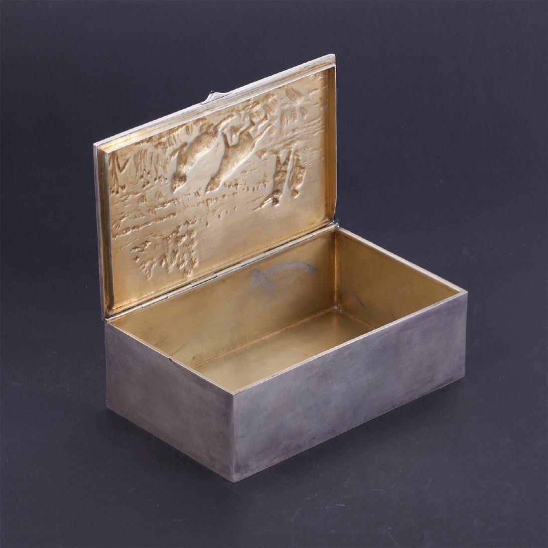 Russian cast silver-gilt cigar box — image 3