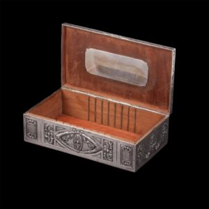 Russian cigar box with a monogram — image 3
