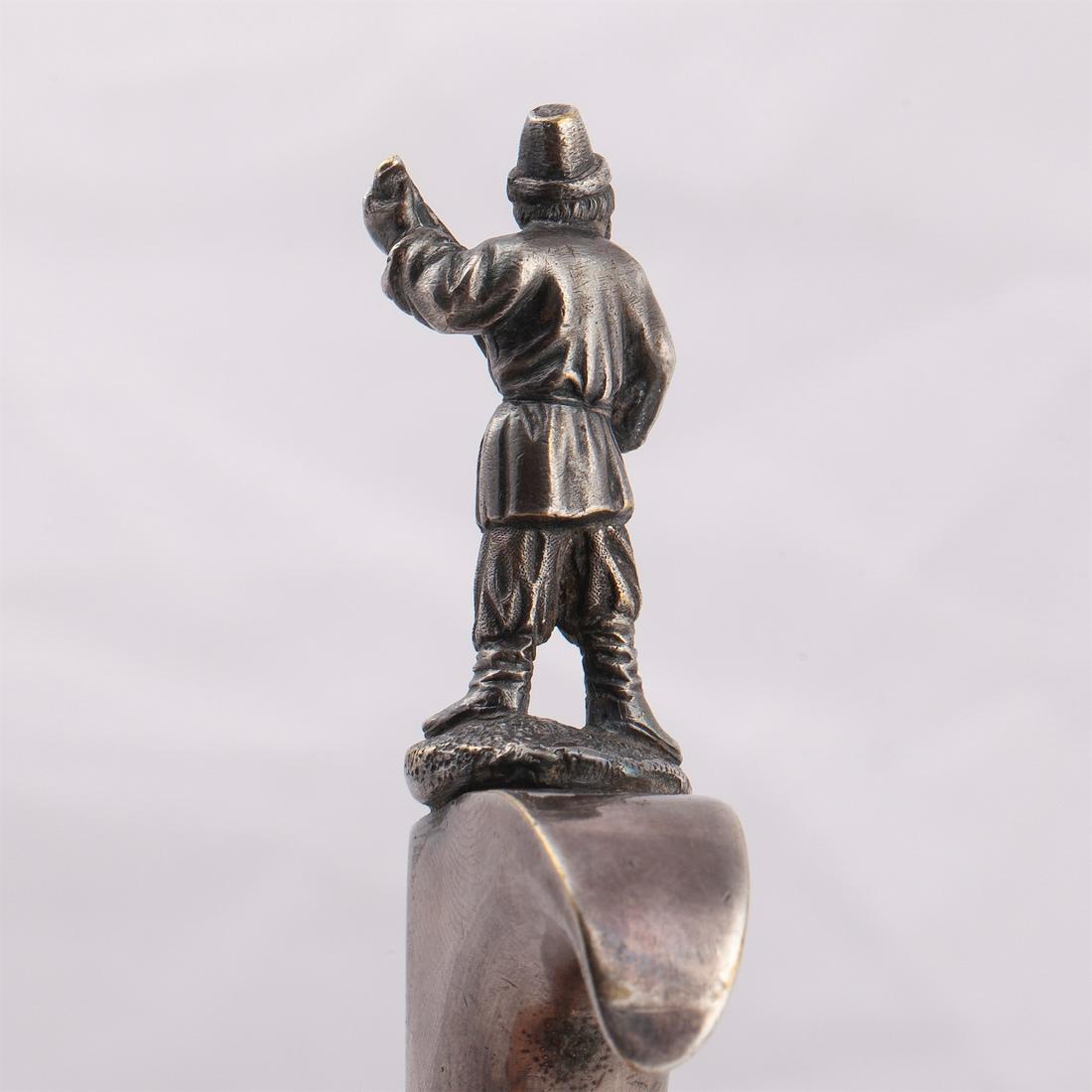 A Russian silver-plated kovsh with a cast figure — image 4