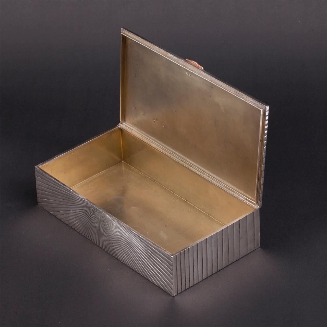 Russian cast silver-gilt and gem-set cigar box — image 2