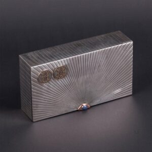 Russian cast silver-gilt and gem-set cigar box — image 3