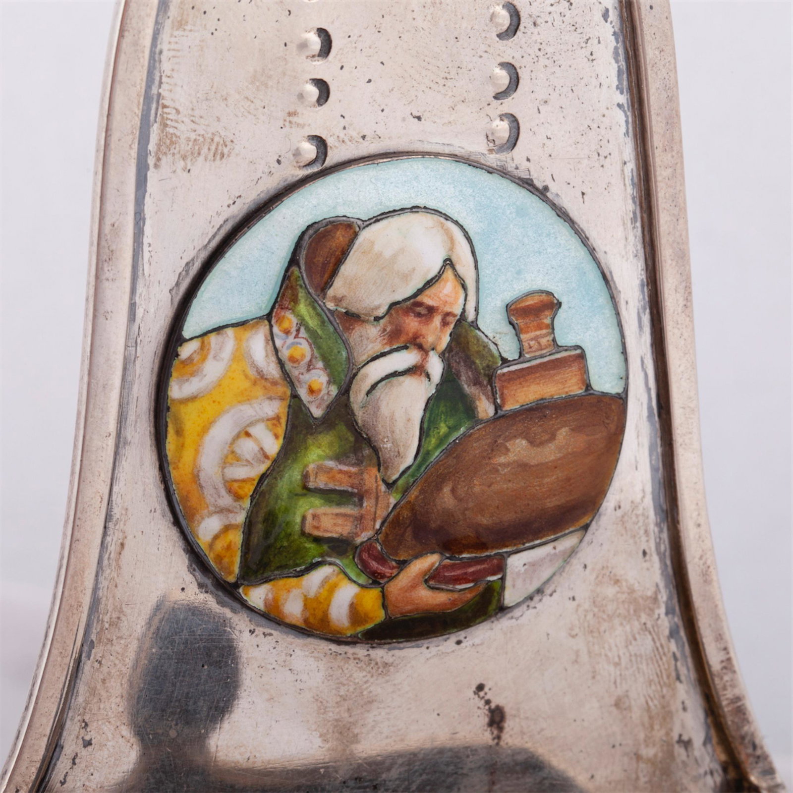 An elegant salt cellar. Lorie — image 2