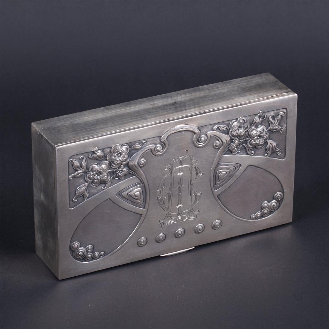 Russian art-noveau style silver-gilt cigar box — image 3