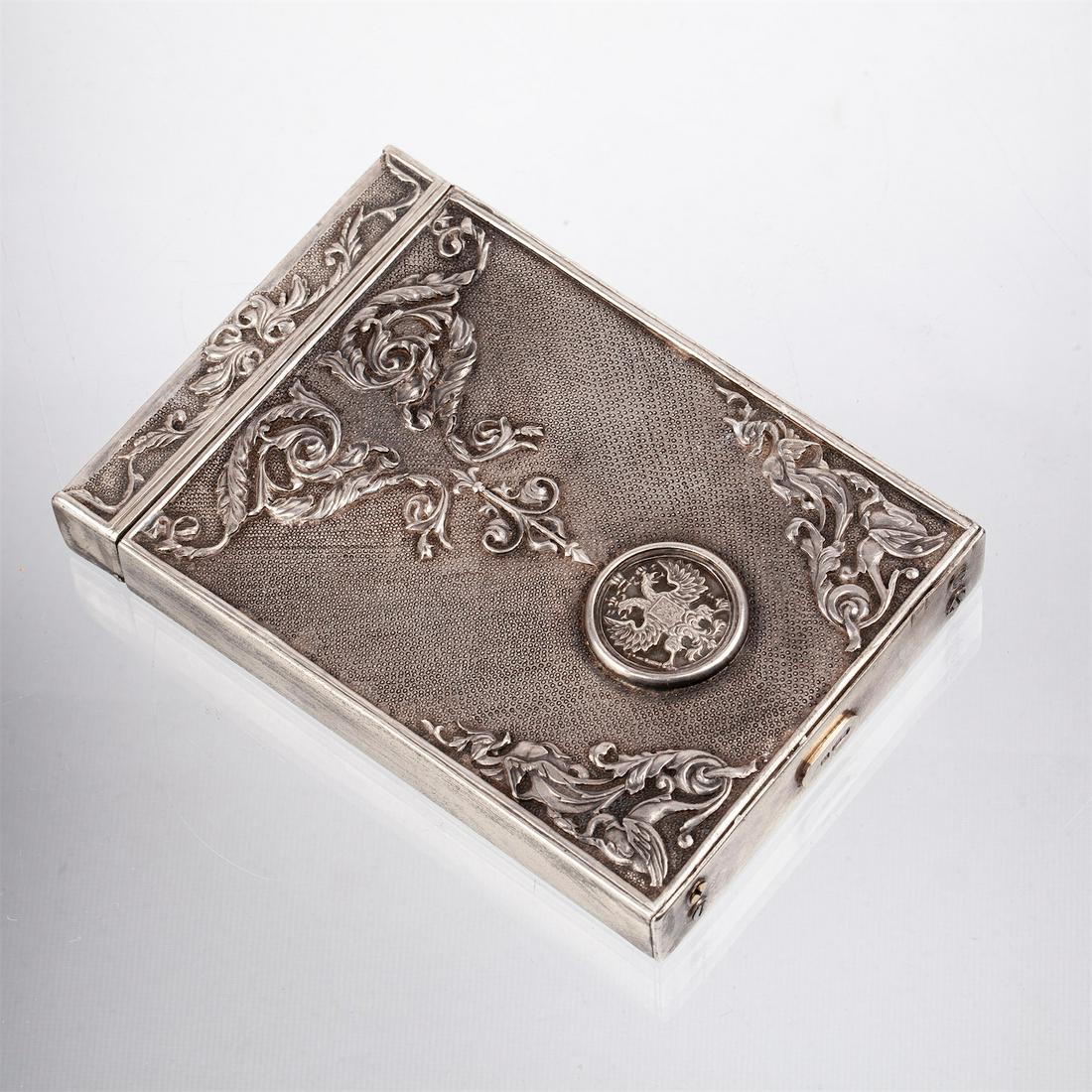 A Russian silver-gilt cigarette case — image 2