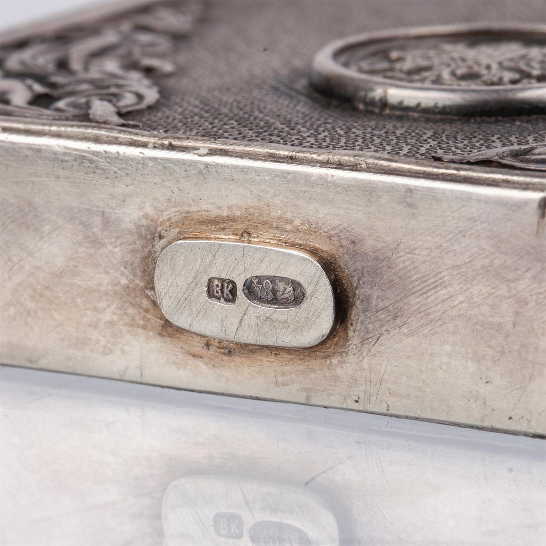 A Russian silver-gilt cigarette case — image 5