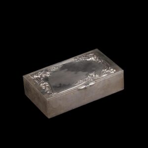 Russian art-noveau style silver-gilt cigar box — image 1