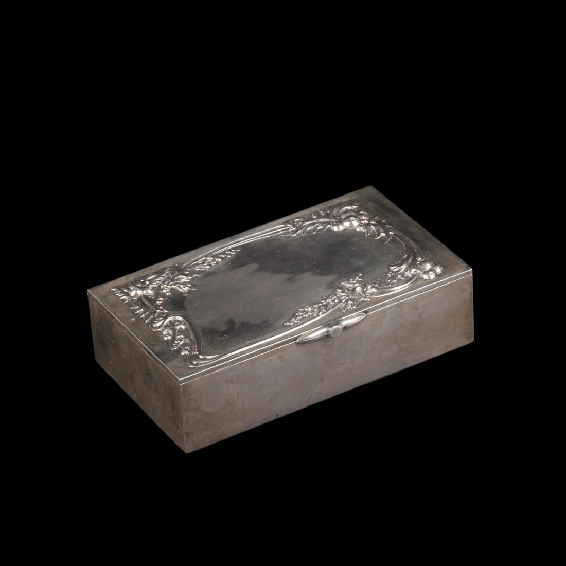 Russian art-noveau style silver-gilt cigar box — image 1