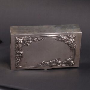 Russian art-noveau style silver-gilt cigar box — image 3